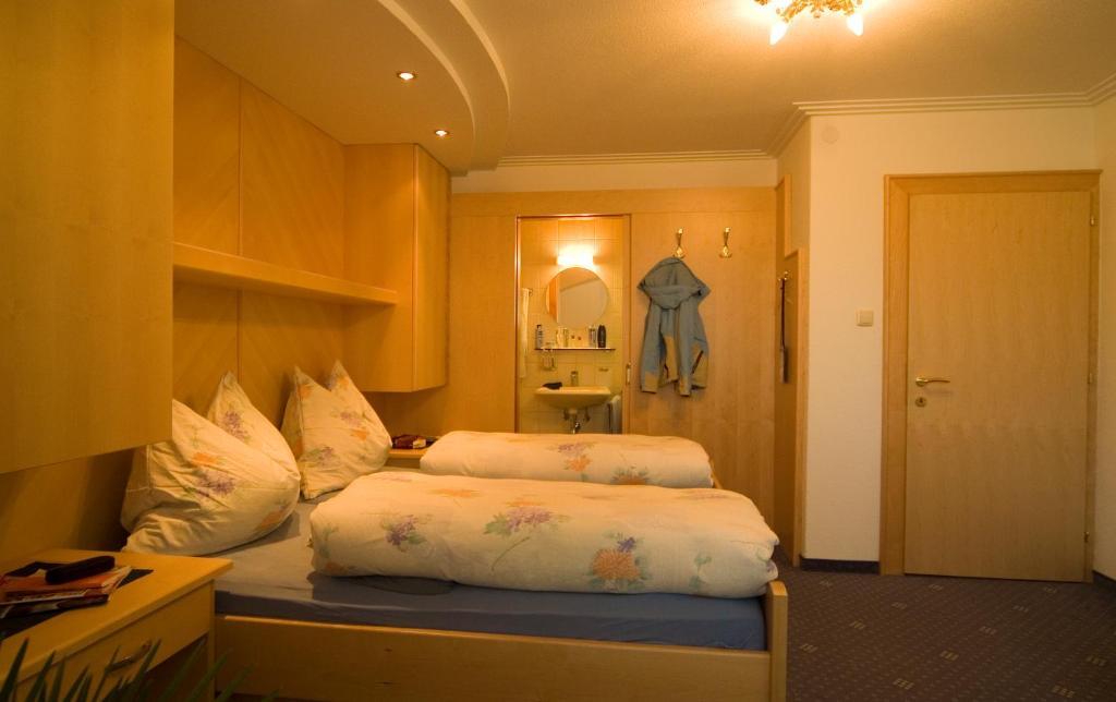 Gaestehaus Rosi Fieberbrunn Habitación foto